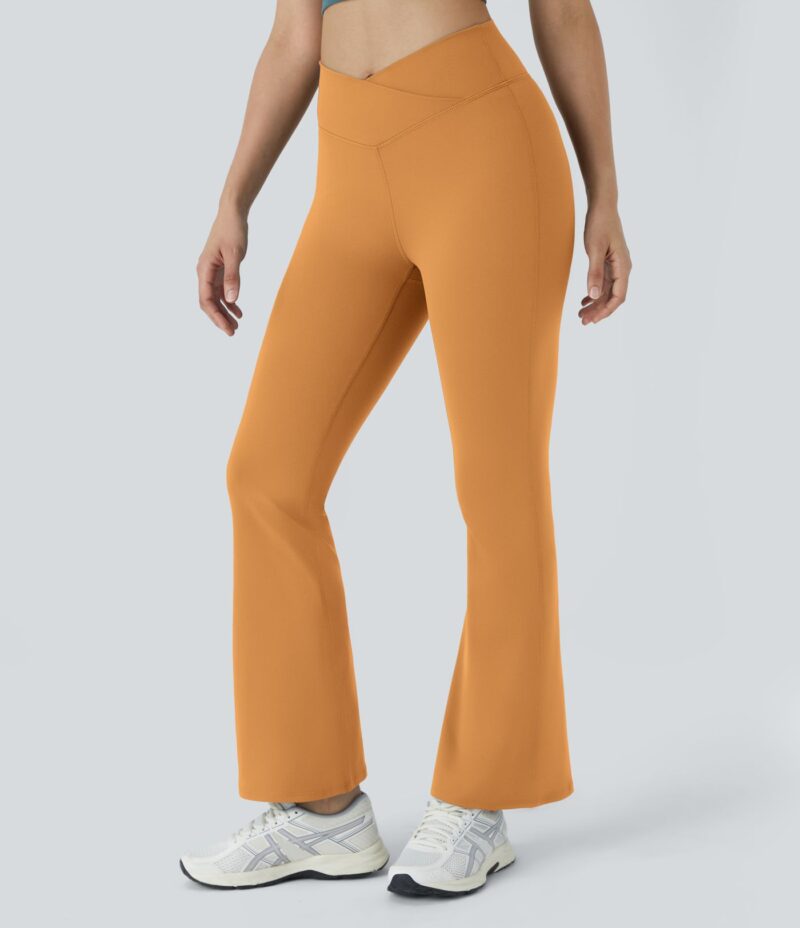 Leggings yoga acampanado cruzado tiro alto - Image 4