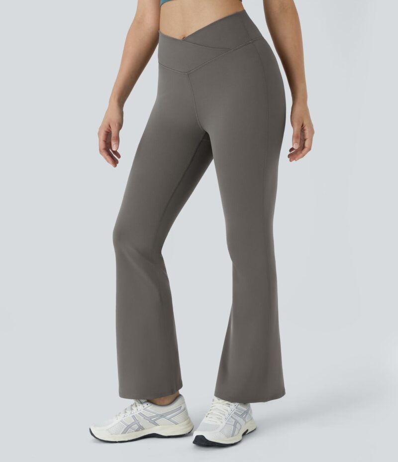 Leggings yoga acampanado cruzado tiro alto - Image 8
