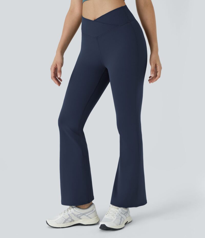 Leggings yoga acampanado cruzado tiro alto - Image 12