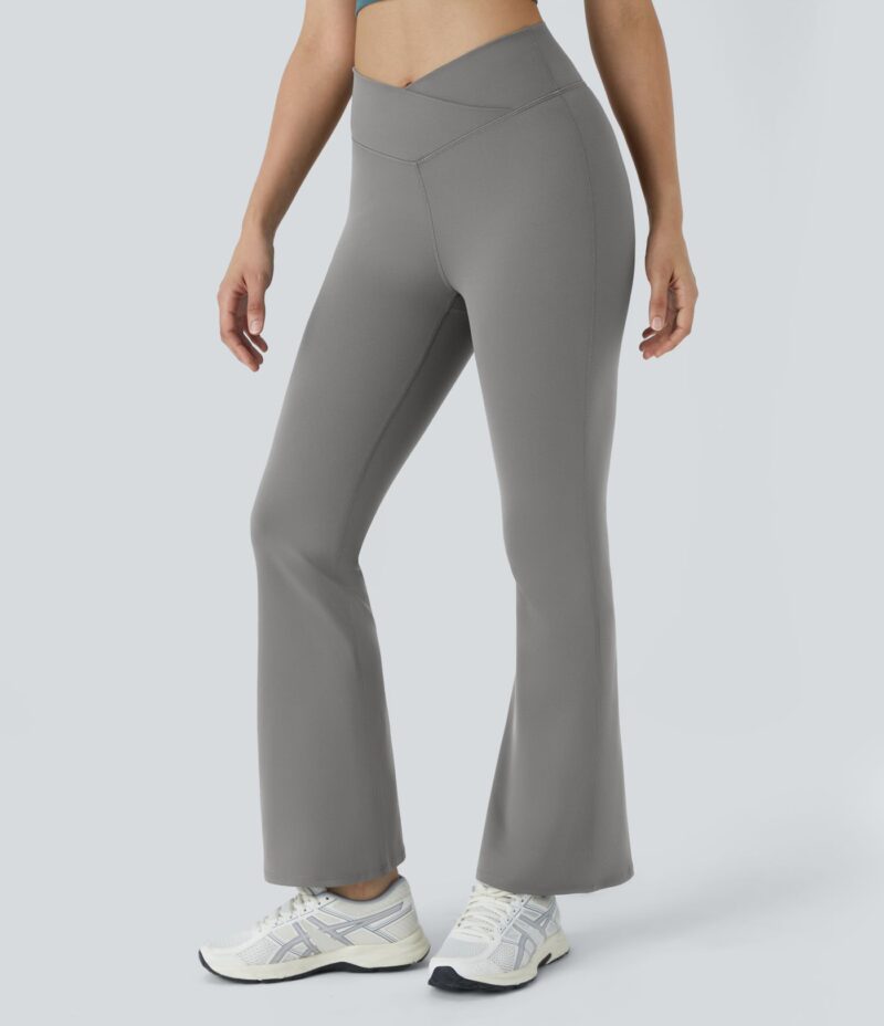Leggings yoga acampanado cruzado tiro alto - Image 17