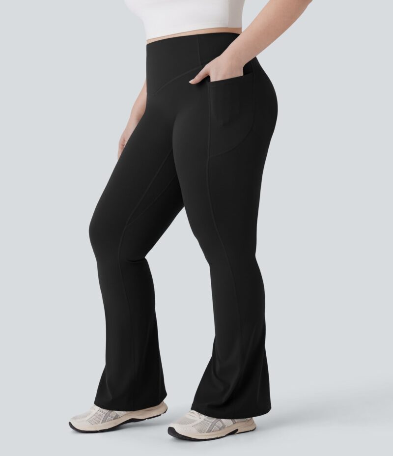Leggings UltraSculpt SoCinched yoga corte acampanado tiro alto moldeador bolsillo lateral control abdomen - Image 2