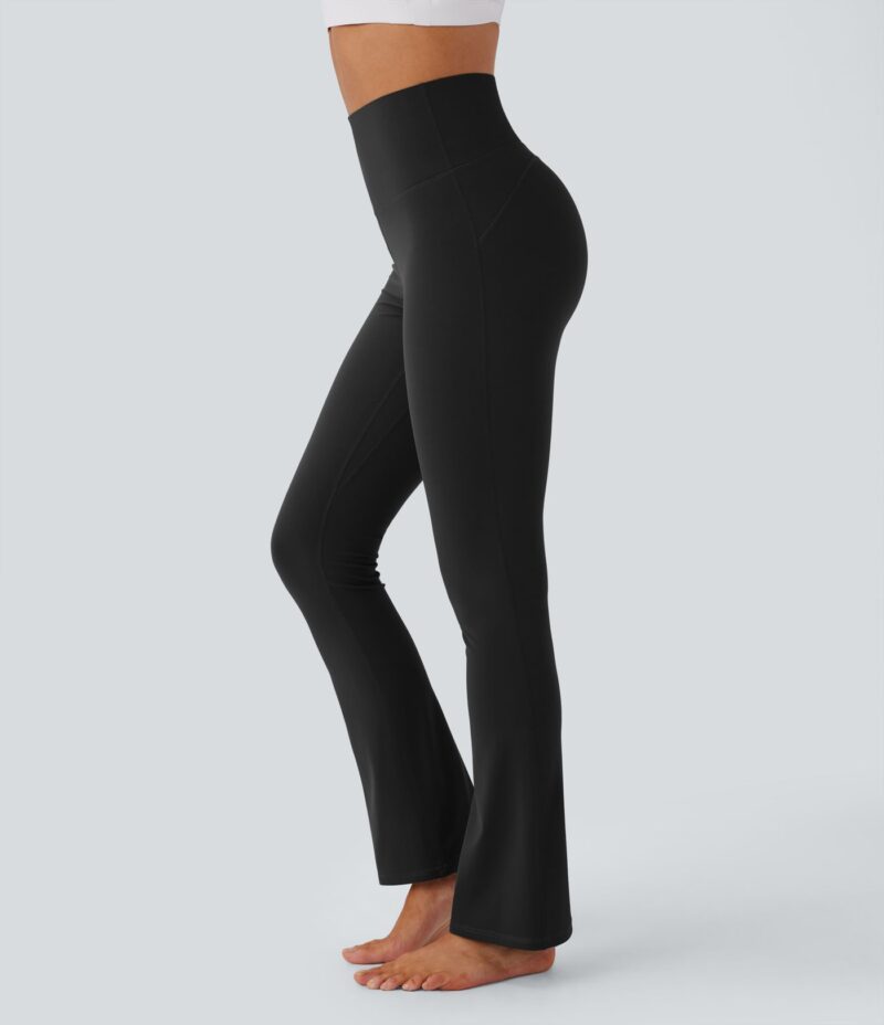 Leggings UltraSculpt SoCinched yoga corte acampanado tiro alto control abdomen bolsillo trasero - Image 2