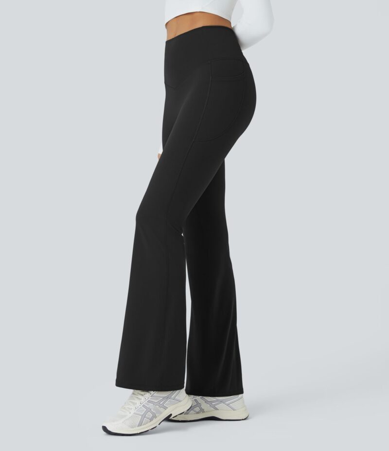 Leggings SoCinched yoga UltraSculpt ligeramente acampanado tiro alto control abdomen fruncido cruzado bolsillo lateral - Image 2