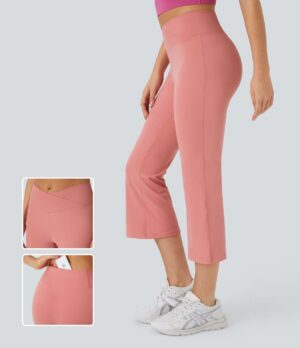 Leggings capri de yoga acampanados cintura V talle alto bolsillo trasero