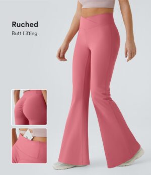 Leggings súper acampanados realza glúteos con fruncido y cintura cruzada con bolsillos